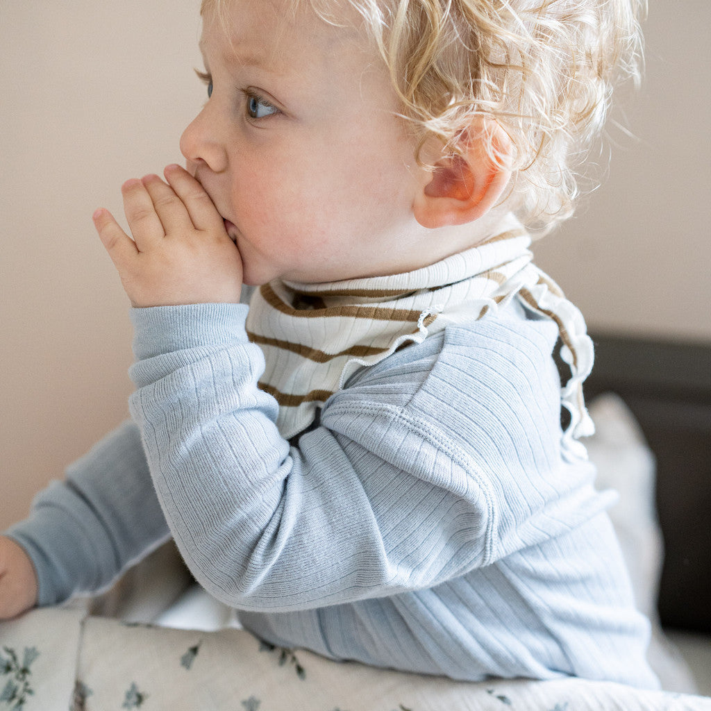 minimalisma Nuria Bib / Hairband / Acc Lark Stripes