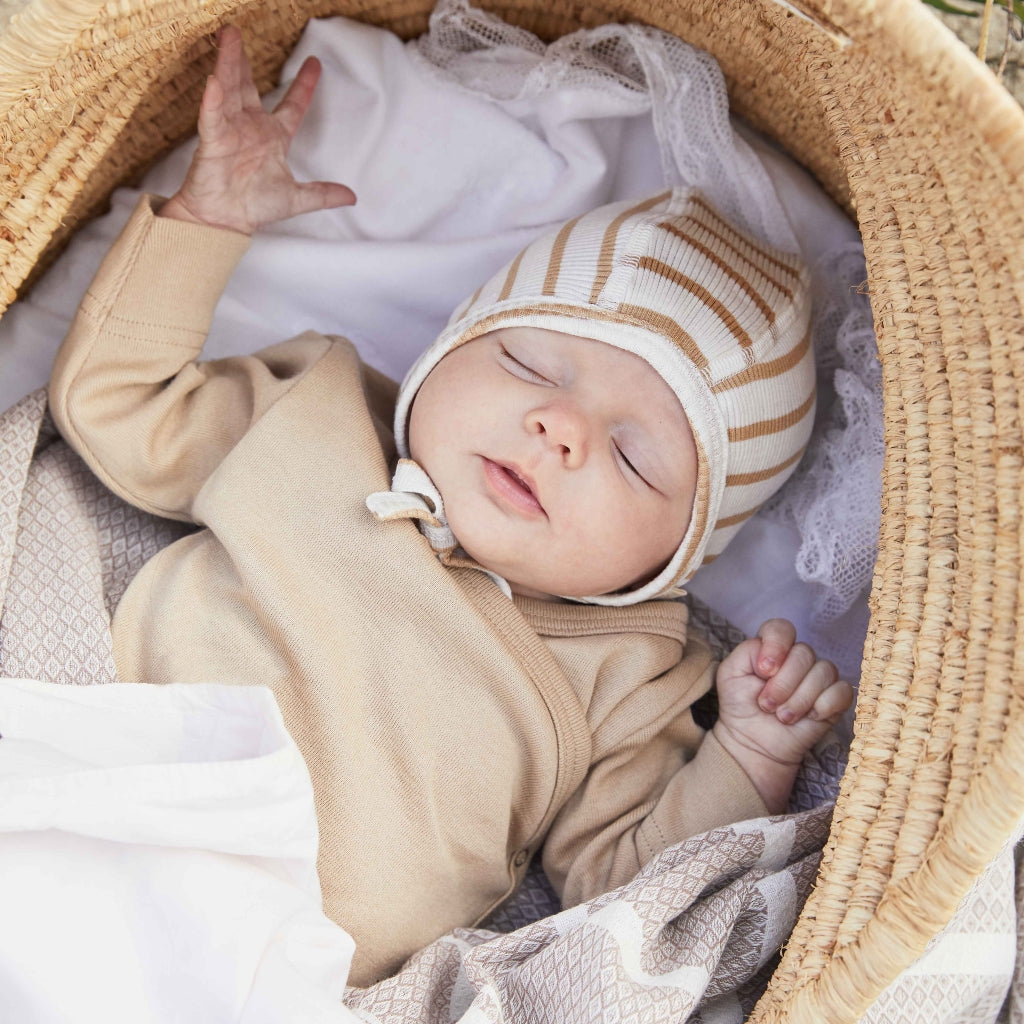 minimalisma Bloom Hat / Bonnet Honey Stripes