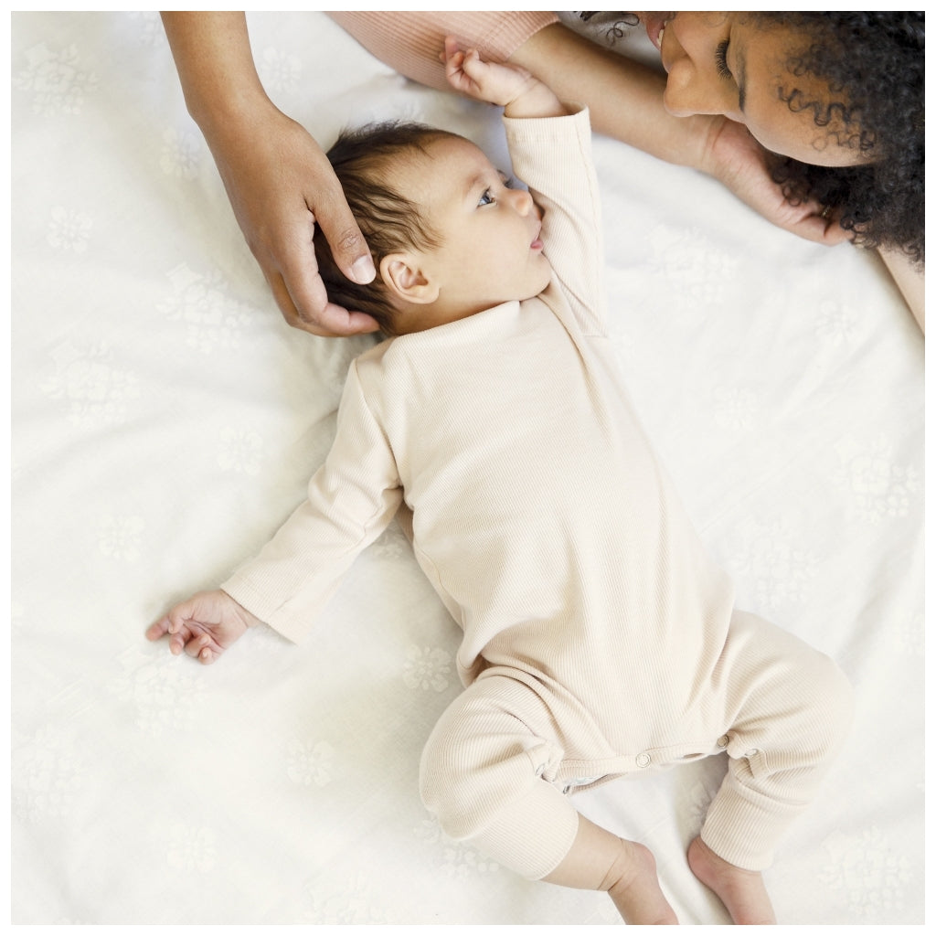 minimalisma Rein - Pyjamas for Babies in Organic Cotton Jumpsuit Powder