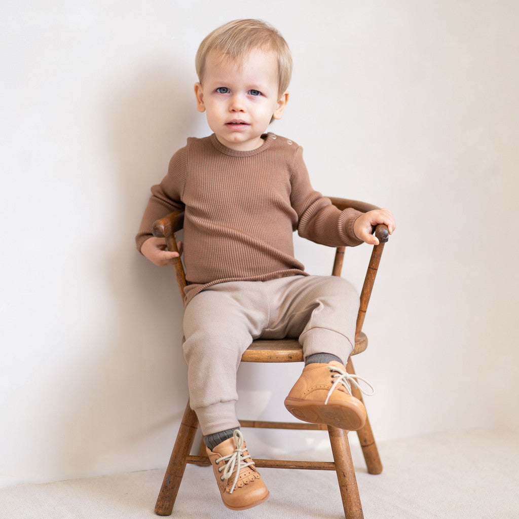 minimalisma Alpine - Baby merino wool long sleeve top Blouse for babies Walnut