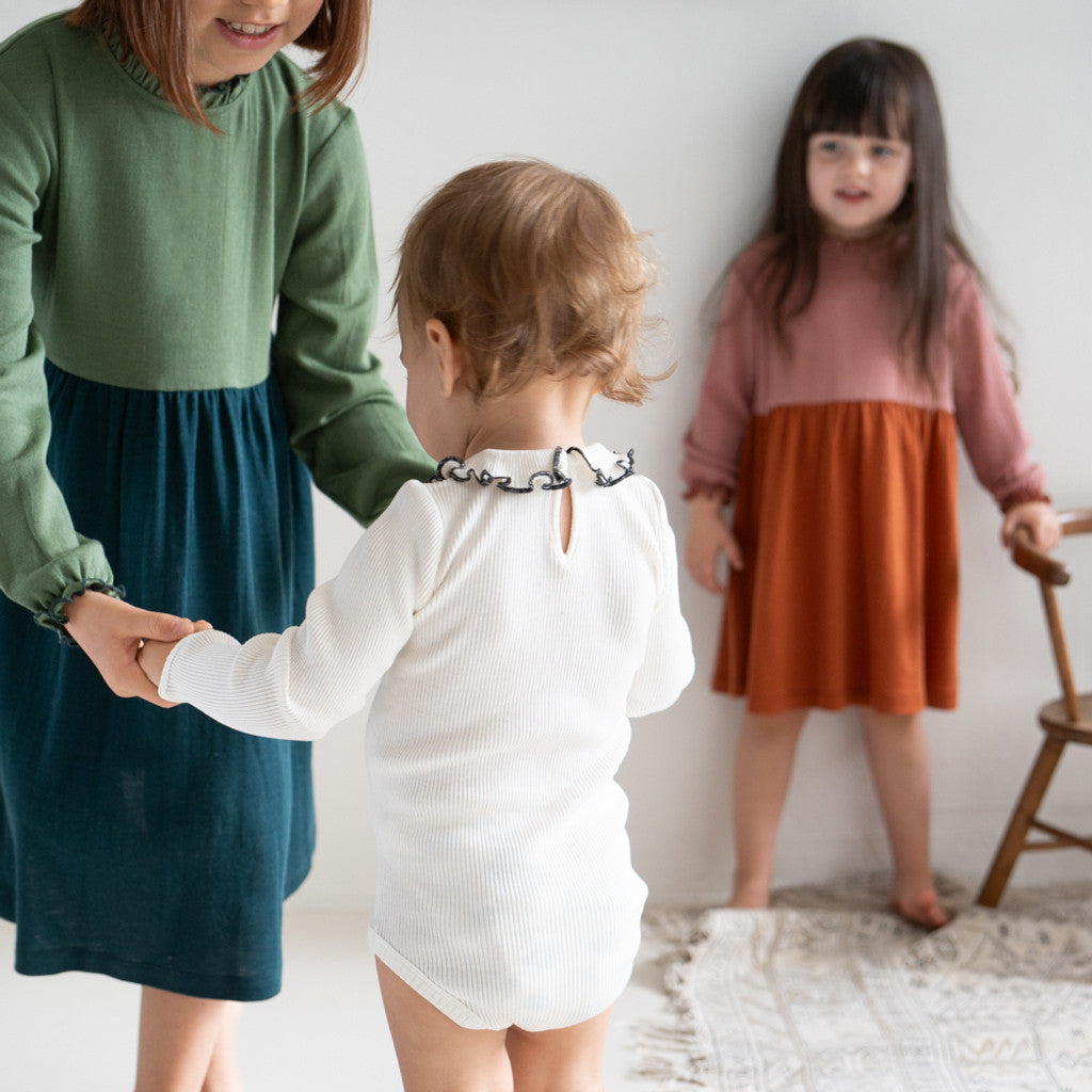 minimalisma Beauty Body Cream with Black contrast