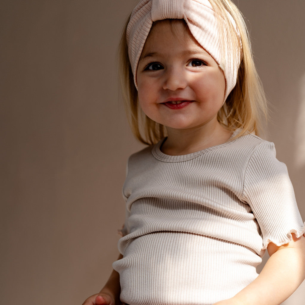 minimalisma Blomst - Children's silk short sleeve top Blouse for kids Ecru with Sweet Rose