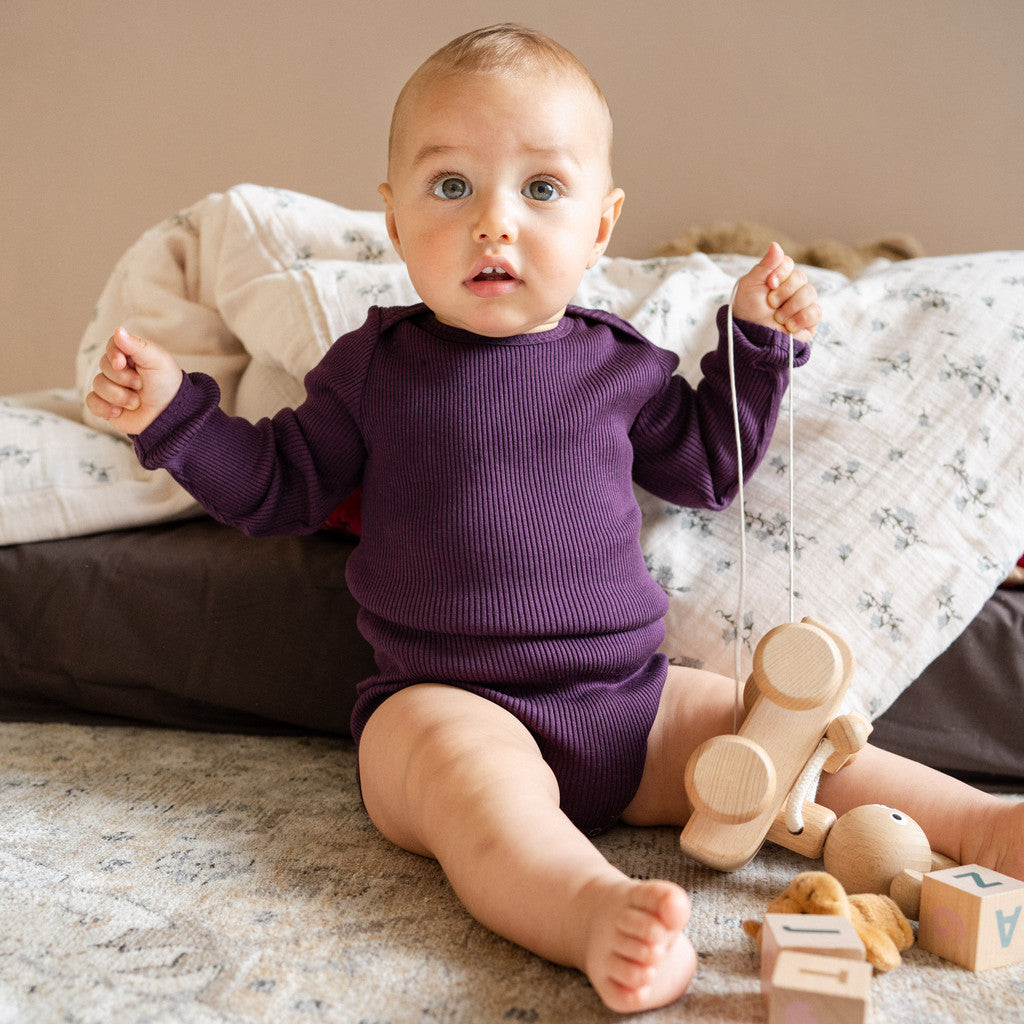 minimalisma Bono - Baby silk long sleeve bodysuit Body Blackberry