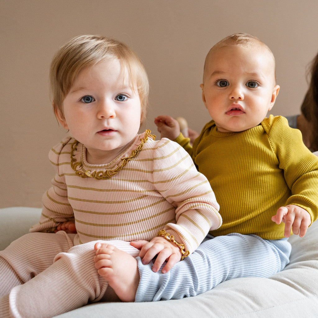 minimalisma Bono - Baby silk long sleeve bodysuit Body Golden Olive