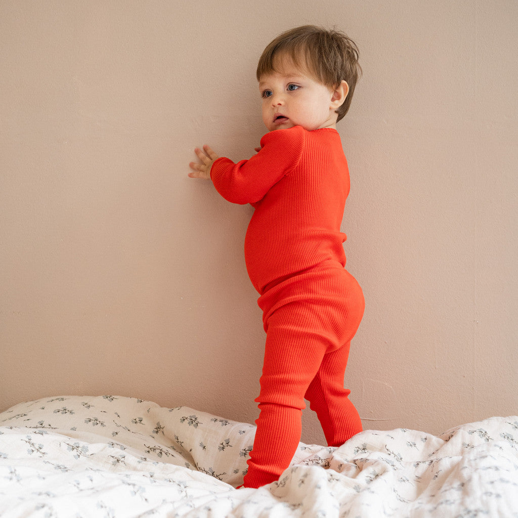 minimalisma Bono - Baby silk long sleeve bodysuit Body Red