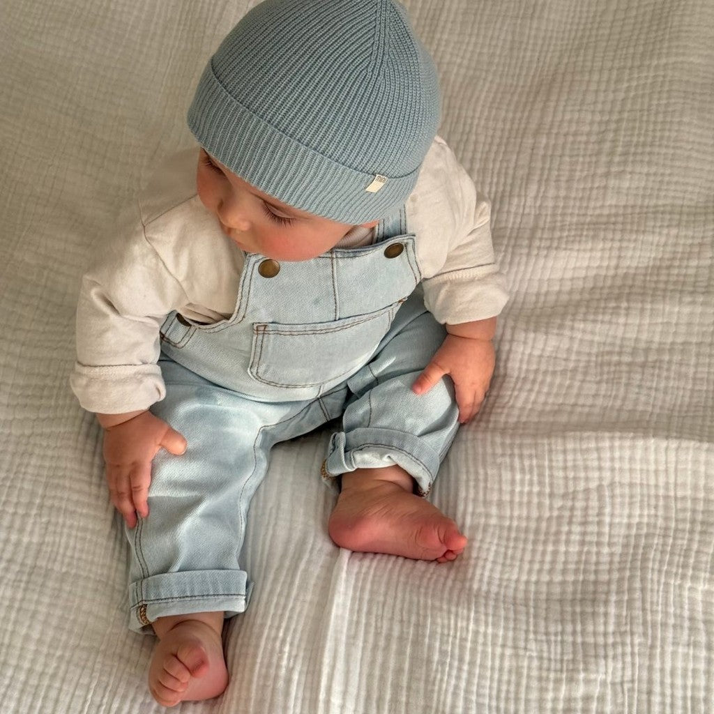 minimalisma Ellis - Baby organic cotton denim strap-pants Leggings / pants for babies Pale Jeans