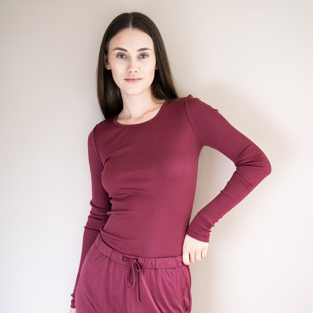 minimalisma Gerda Blouse for women Pomegranate