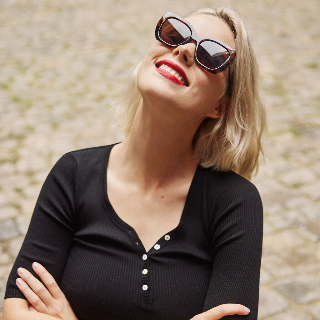 minimalisma Gorgeous Blouse for women Black