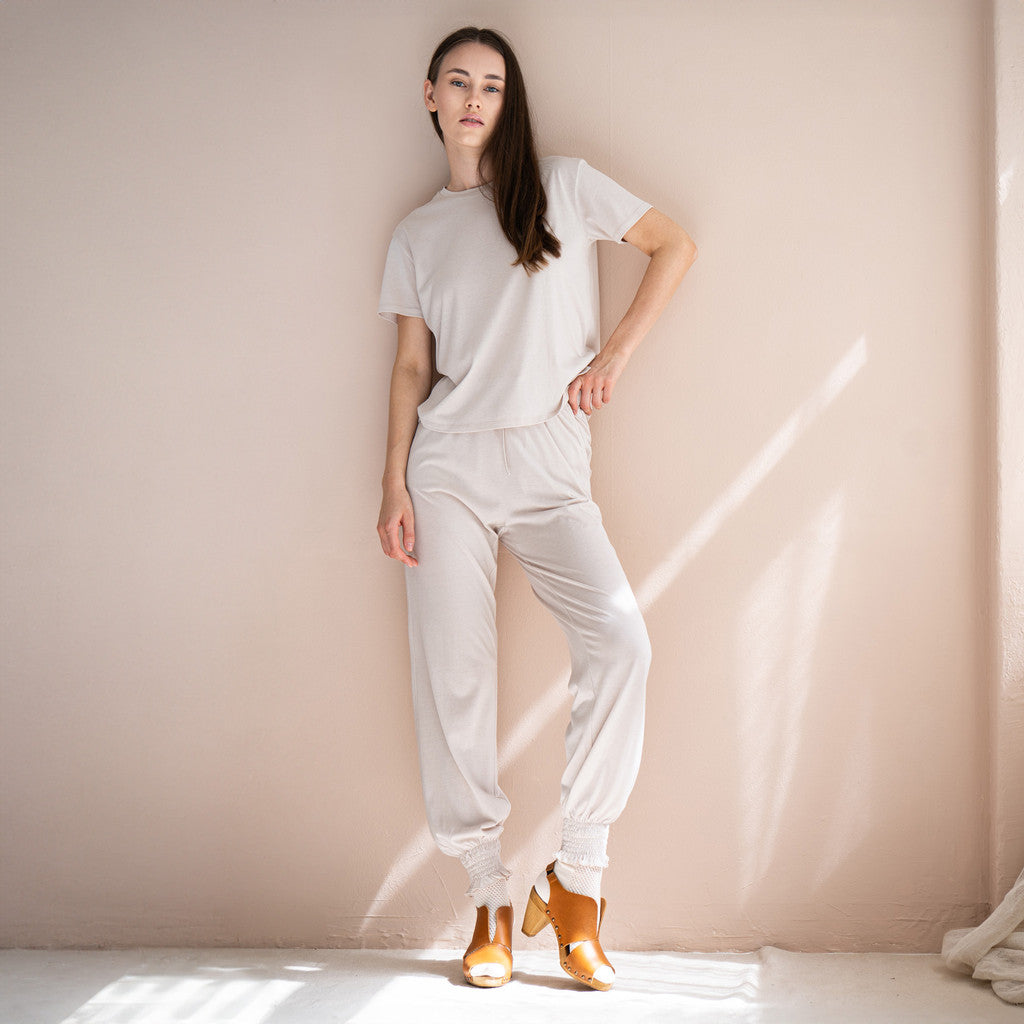 minimalisma Hortensia Leggings / pants for women Ecru