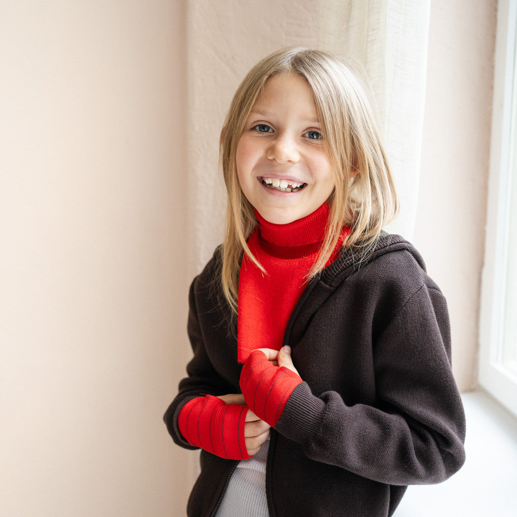 minimalisma Ilaf - Children's wool/cashmere knitted neck warmer Bib / Hairband / Acc Red