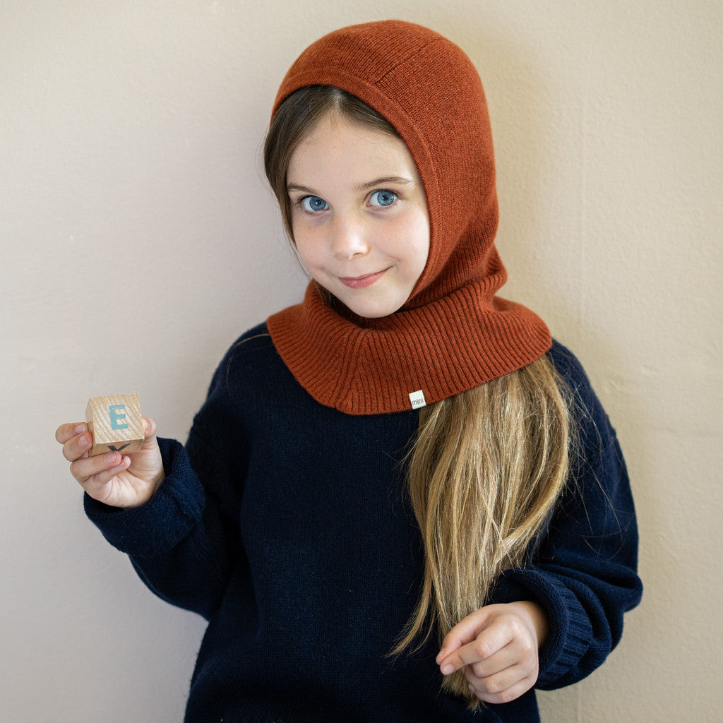 minimalisma Ilefant Hat / Bonnet Dark Rust