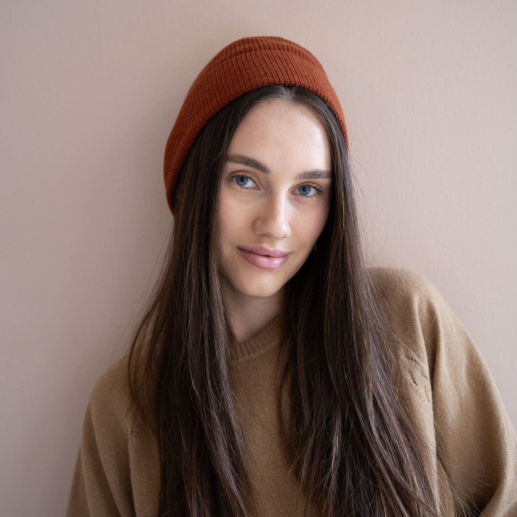 minimalisma Infinity Hat / Bonnet Dark Rust