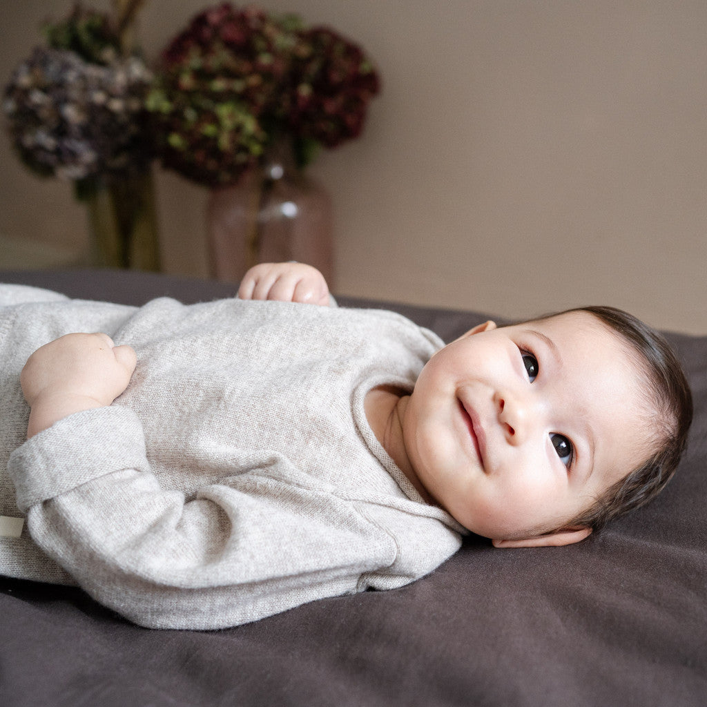 minimalisma Innocent - Baby wool/cashmere knitted sweater Blouse for babies Ecru Melange