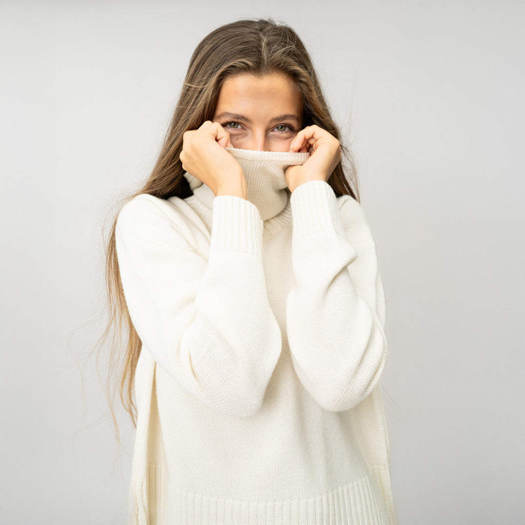 minimalisma Isolde-Z Hat / Bonnet White