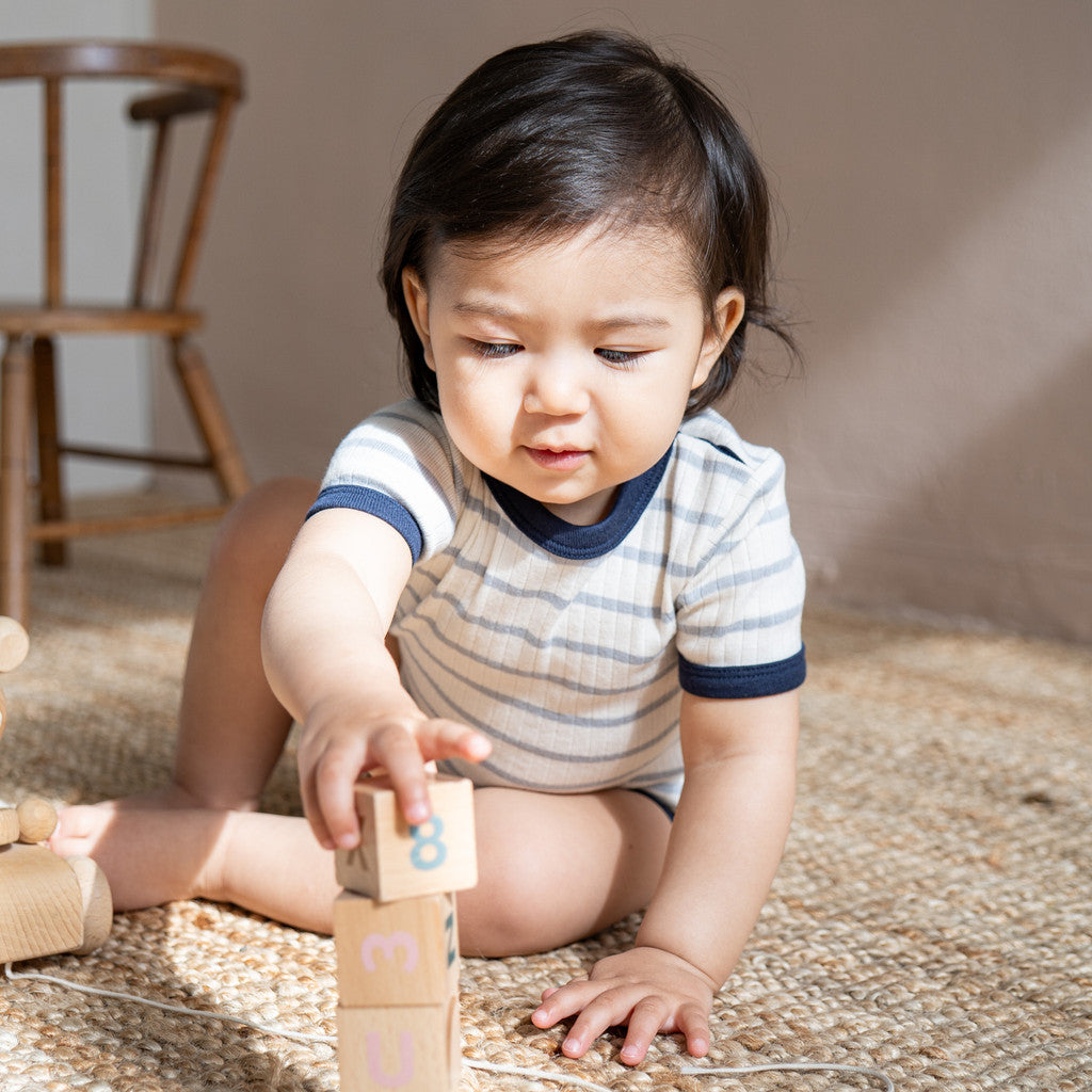 minimalisma Neve Body Powder Blue Stripes