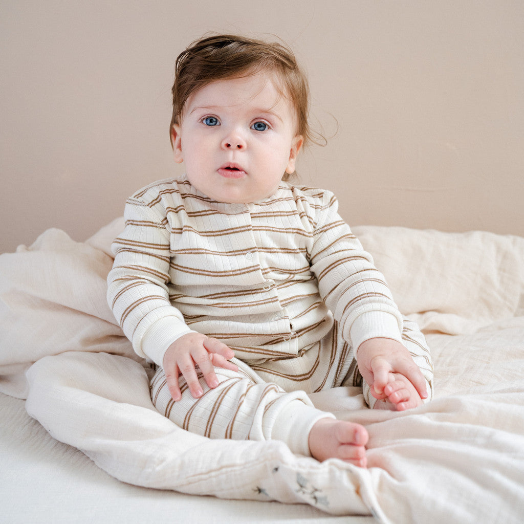 minimalisma Noori - Baby organic cotton pyjamas Jumpsuit Cherry Lark Stripes