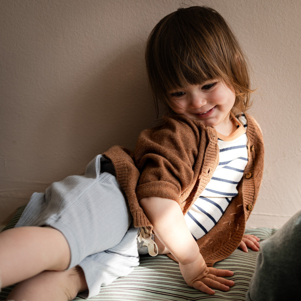 minimalisma Nordsea - Baby organic cotton shorts Leggings / pants for babies Powder Blue