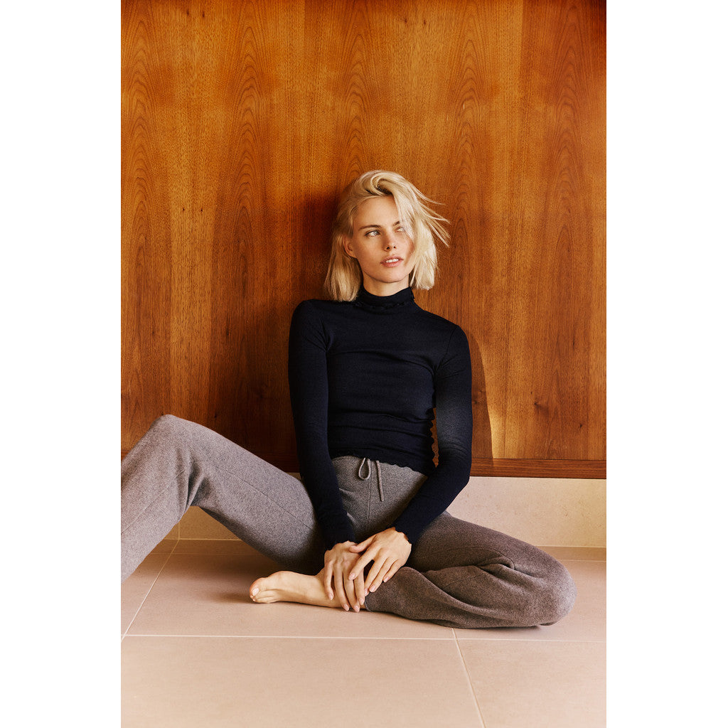 minimalisma Raven - Women's organic cotton track pants Leggings / pants for women Grey Melange