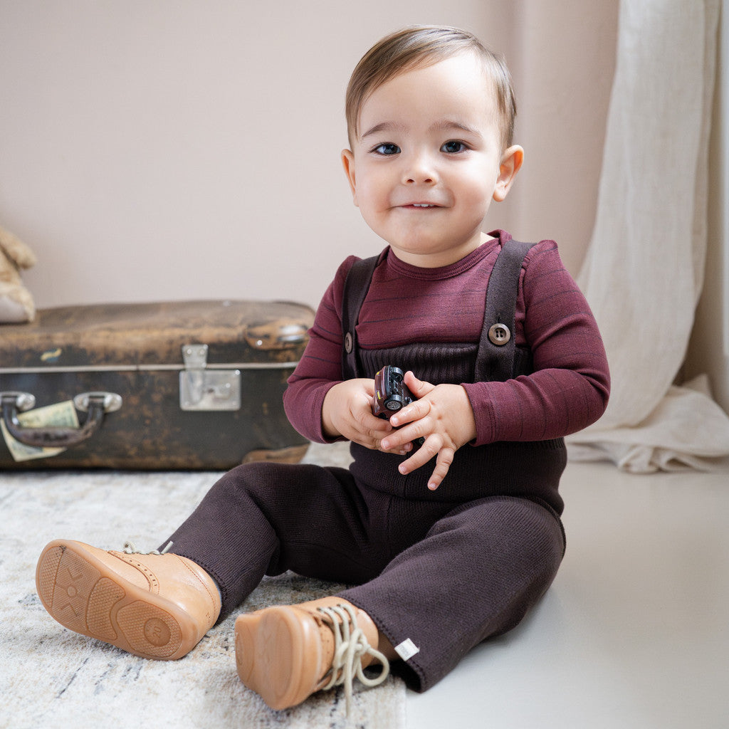 minimalisma Rebel - Baby organic cotton strap pants Leggings / pants for babies Dark Chocolate
