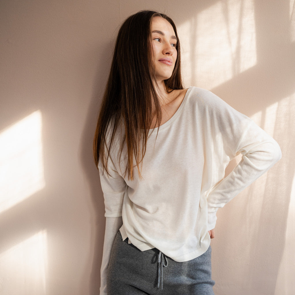 minimalisma Times - Women's silk/wool long sleeve top Blouse for women White
