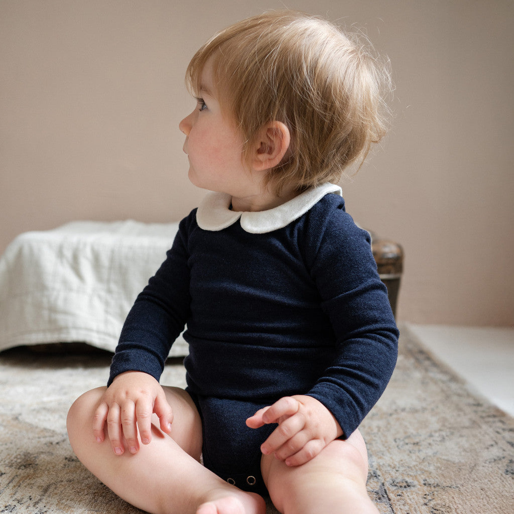 minimalisma Tinker - Baby wool/silk long sleeve collared bodysuit Body Night with White contrast