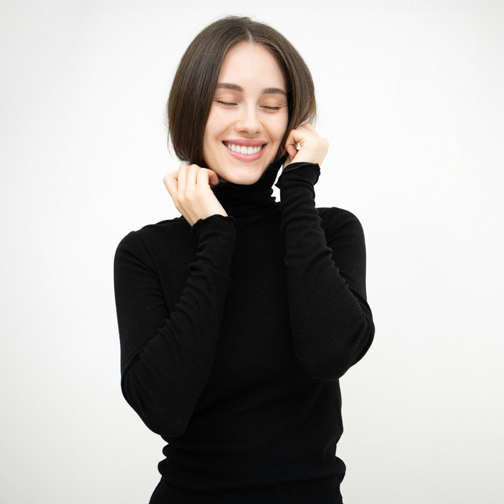 minimalisma Tora Blouse for women Black