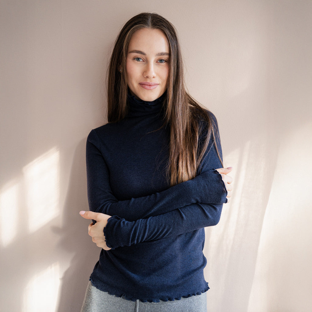 minimalisma Tora - Women's wool/silk loong sleeve turtleneck Blouse for women Night