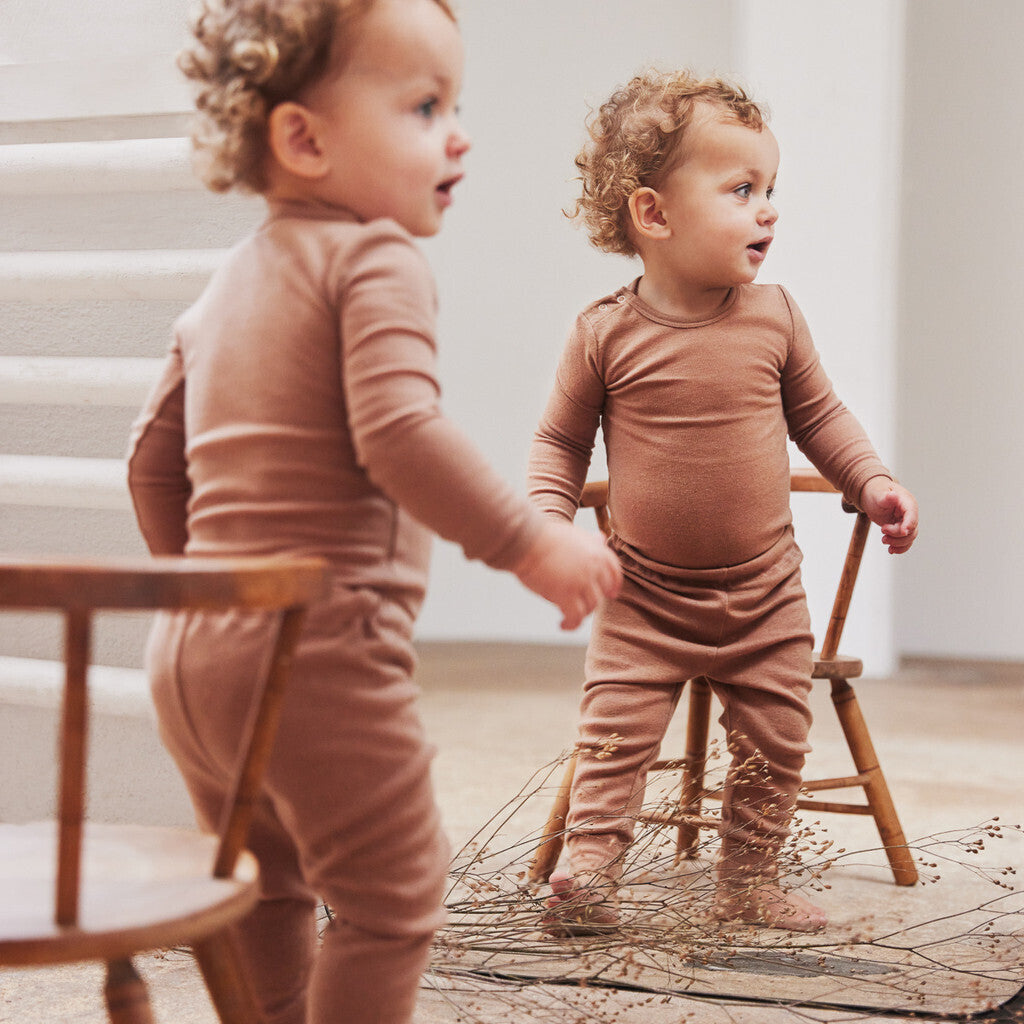 minimalisma Turbo Leggings / pants for babies Toffee