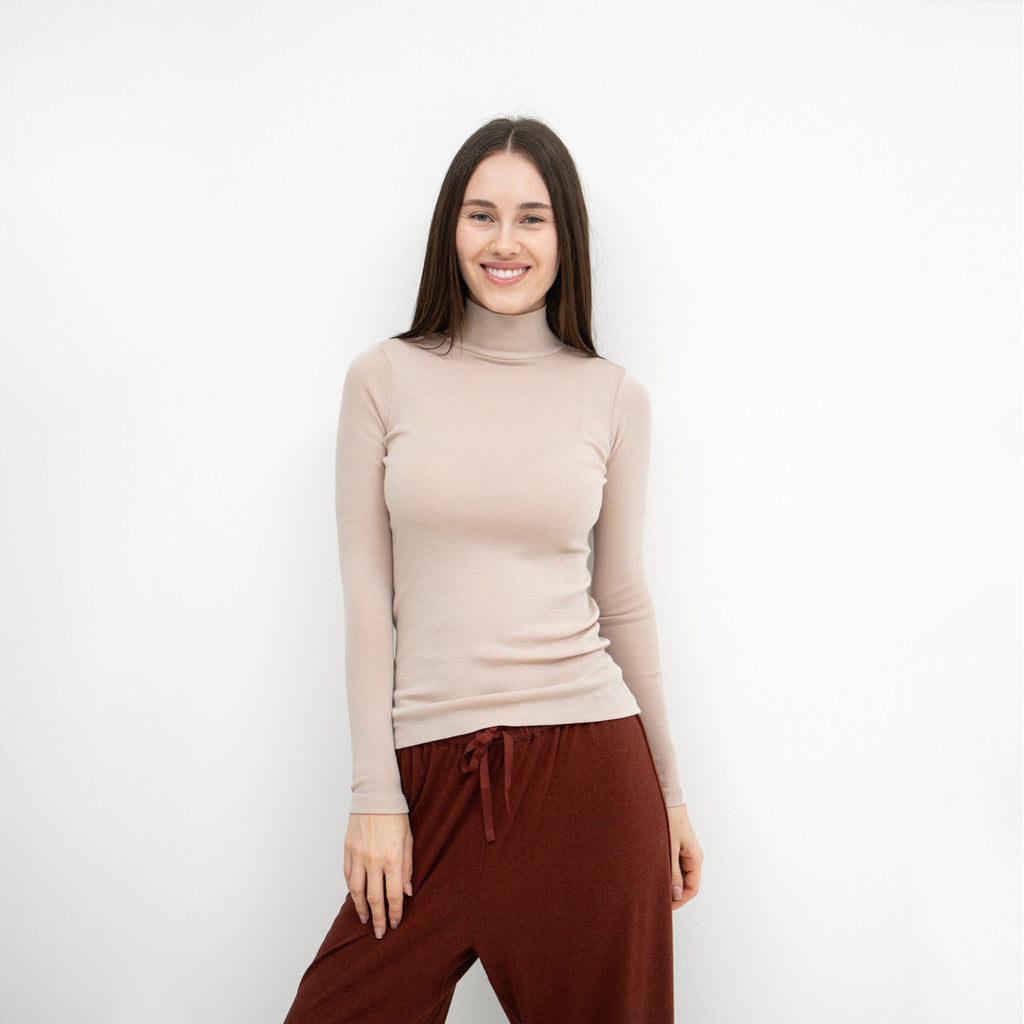 minimalisma Vakrast Blouse for women Beige