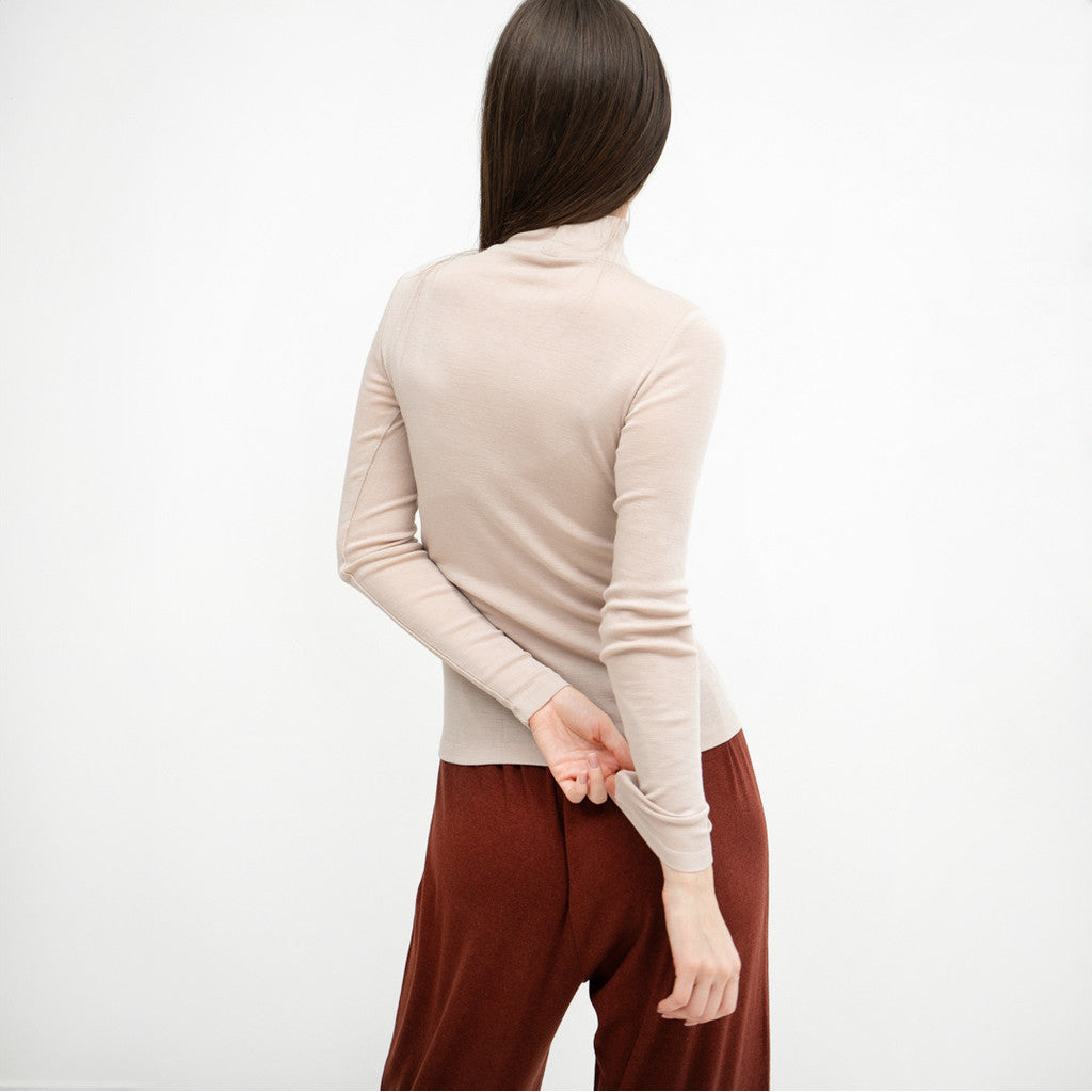 minimalisma Vakrast Blouse for women Beige