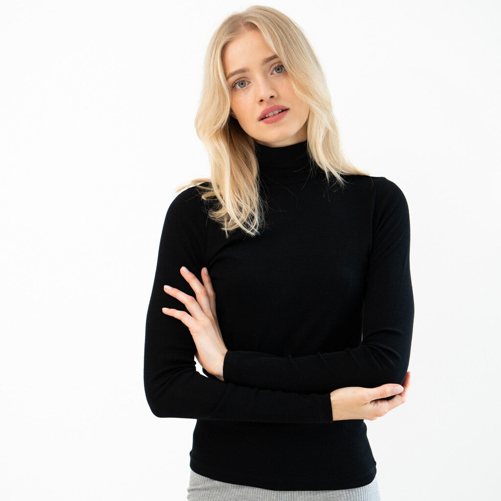 minimalisma Vakrast Blouse for women Black