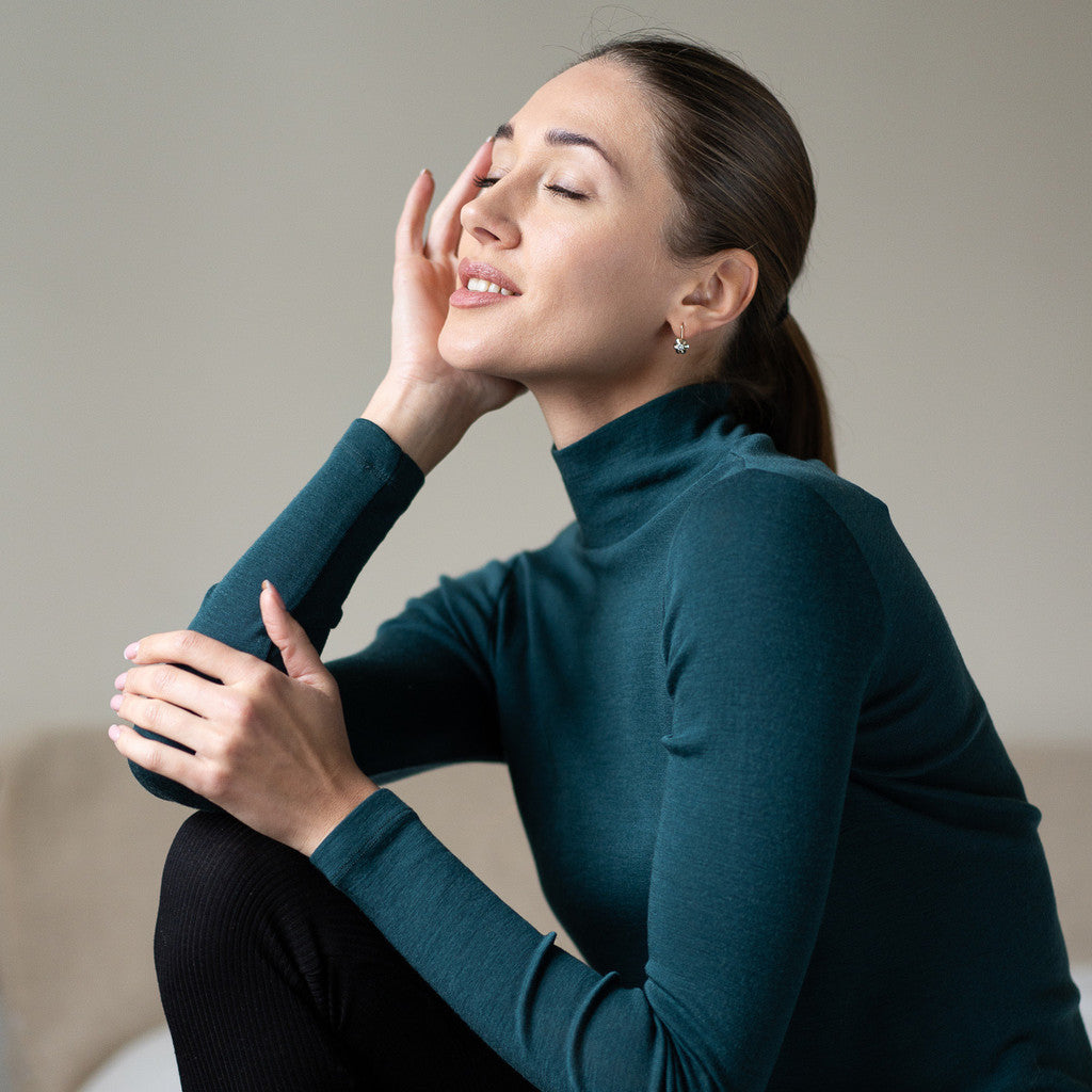 minimalisma Vakrast Blouse for women Ocean