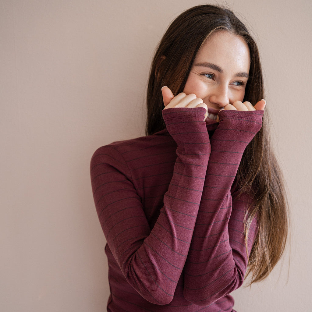 minimalisma Vakrast - Women's wool long sleeve turtleneck Blouse for women Bordeaux Stripes