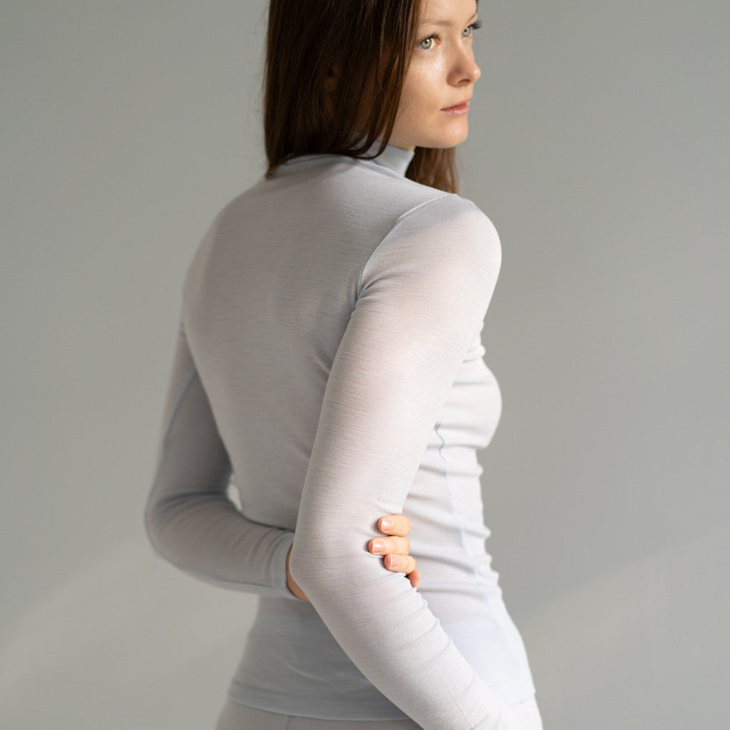 minimalisma Vakrast - Women's wool long sleeve turtleneck Blouse for women Frost Blue