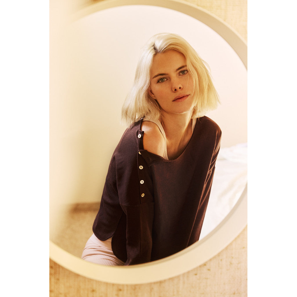 minimalisma Vega - Women's wool long sleeve top Blouse for women Dark Chocolate