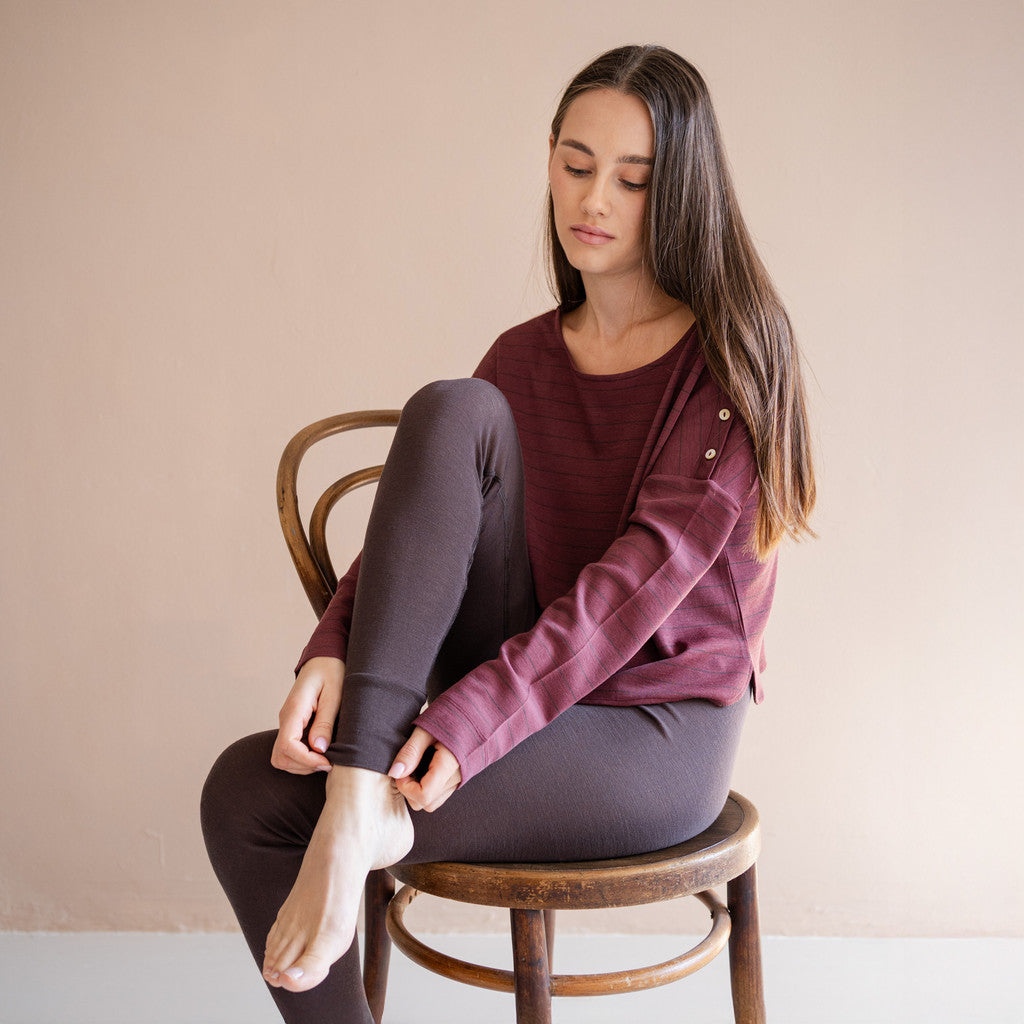 minimalisma Vivid - Women's wool leggings Leggings / pants for women Dark Chocolate