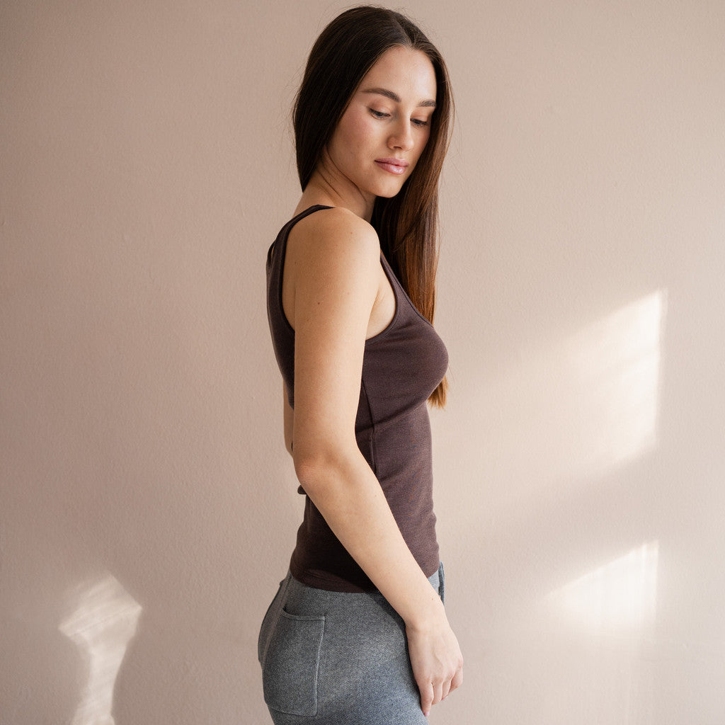 minimalisma Vonic - Women's wool tank top Blouse for women Dark Chocolate