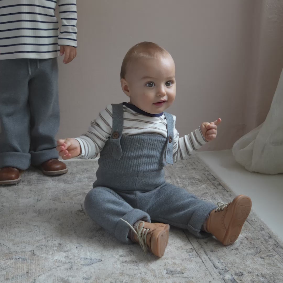 minimalisma Rebel - Baby organic cotton strap pants Leggings / pants for babies Grey Melange