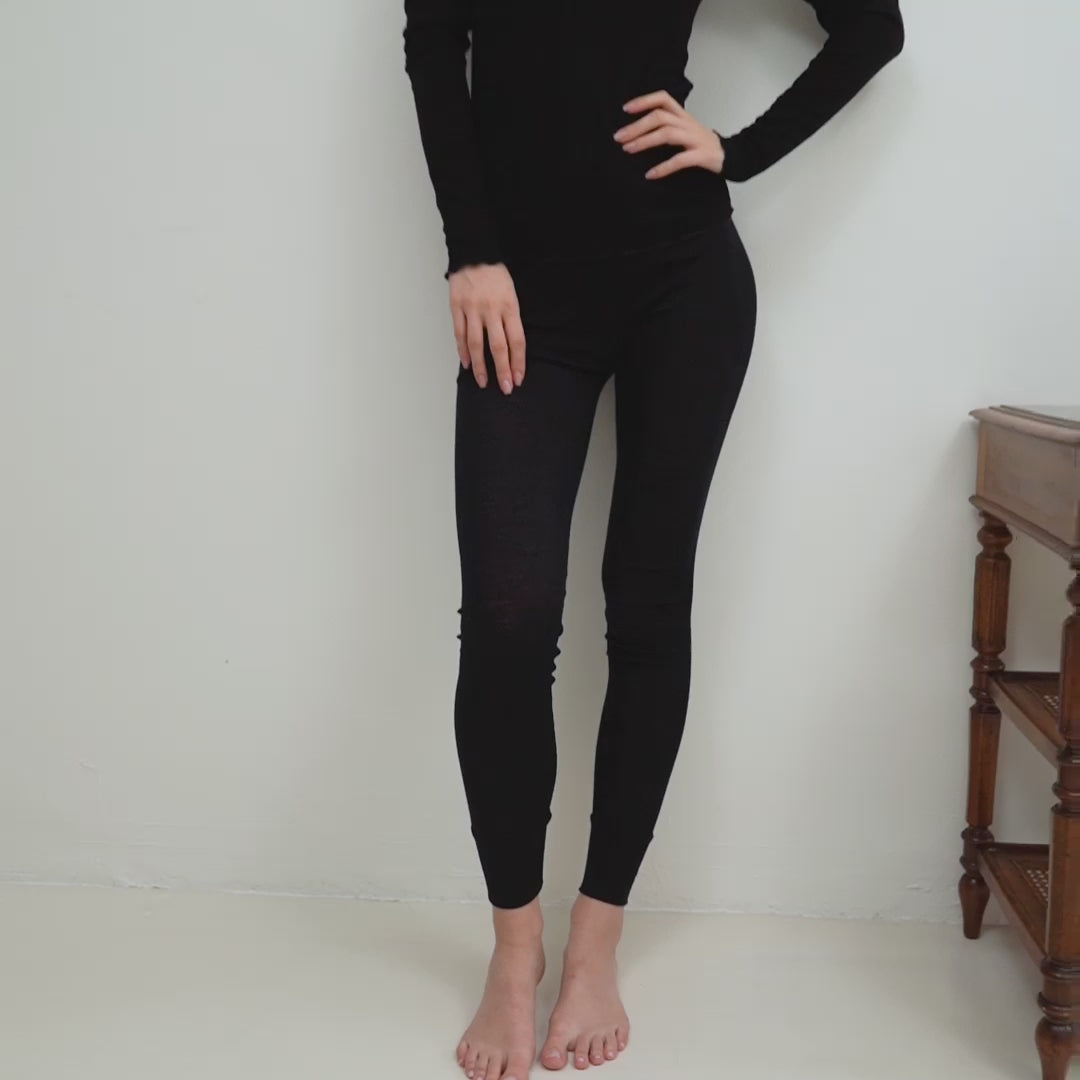 minimalisma Vivid Leggings / pants for women Black