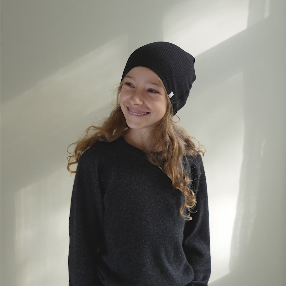 minimalisma Bambi Hat / Bonnet Black