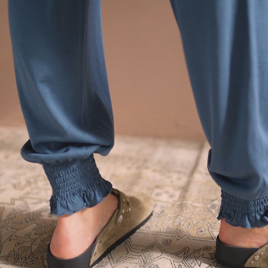 minimalisma Hortensia Leggings / pants for women Fjord Blue