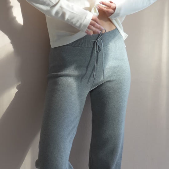 minimalisma Raven - Women's organic cotton track pants Leggings / pants for women Grey Melange
