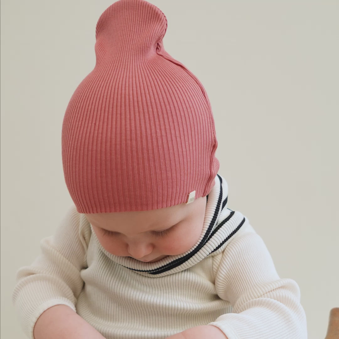 minimalisma Bambi Hat / Bonnet Antique Red