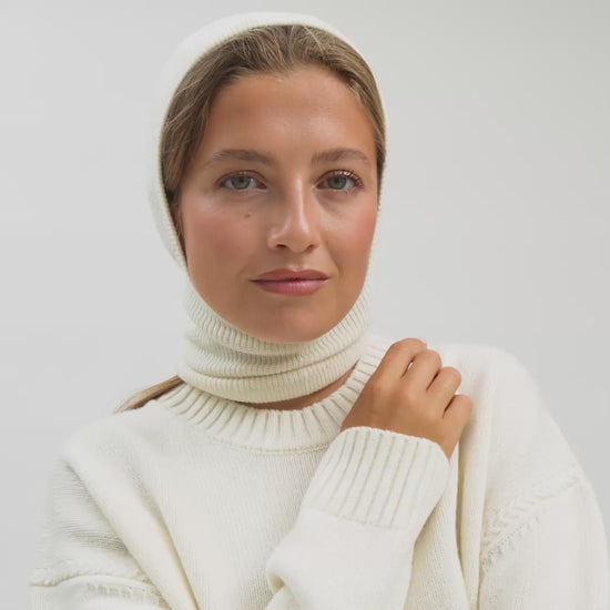 minimalisma Isolde-Z Hat / Bonnet White