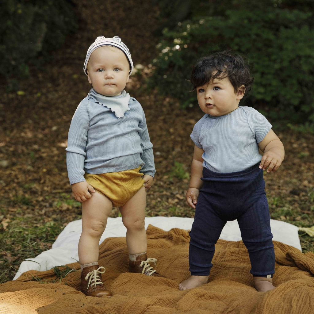 minimalisma Bobbi Leggings / pants for babies and kids Golden Leaf